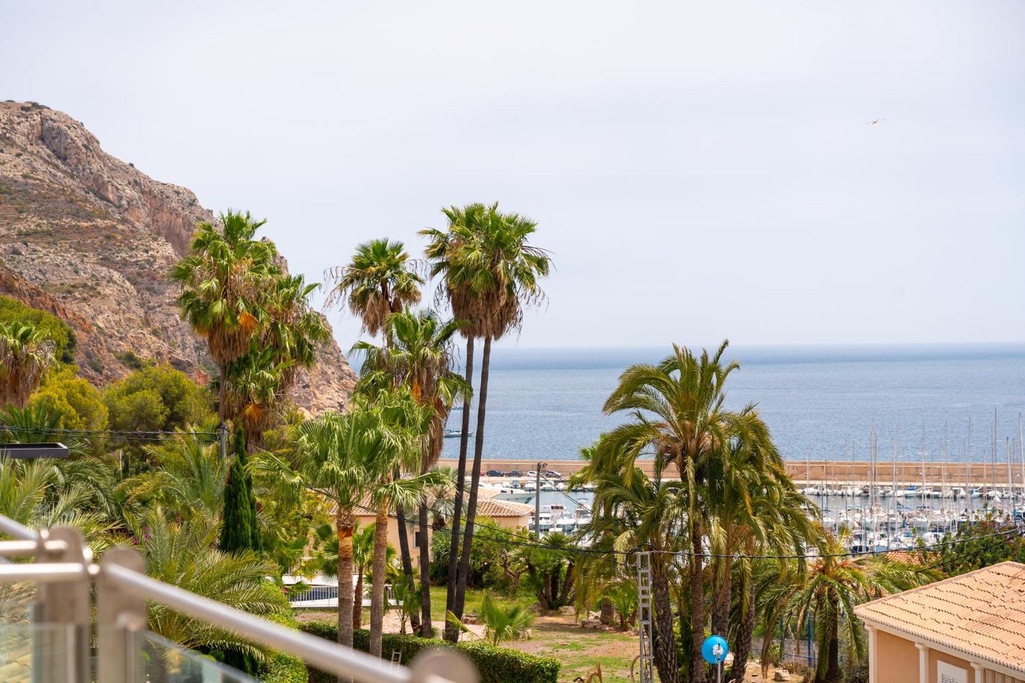 Вилла Javea Port Townhouse With Amazing Sea Views & Communal Pool Экстерьер фото